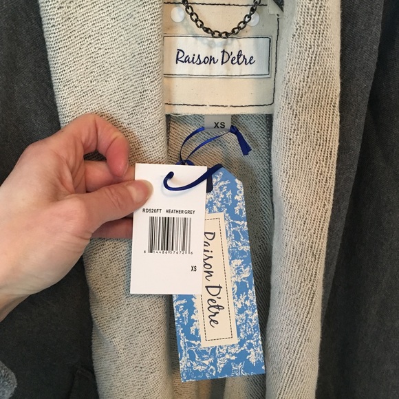 Raison D'etre hooded vest, Size XS - Picture 8 of 8